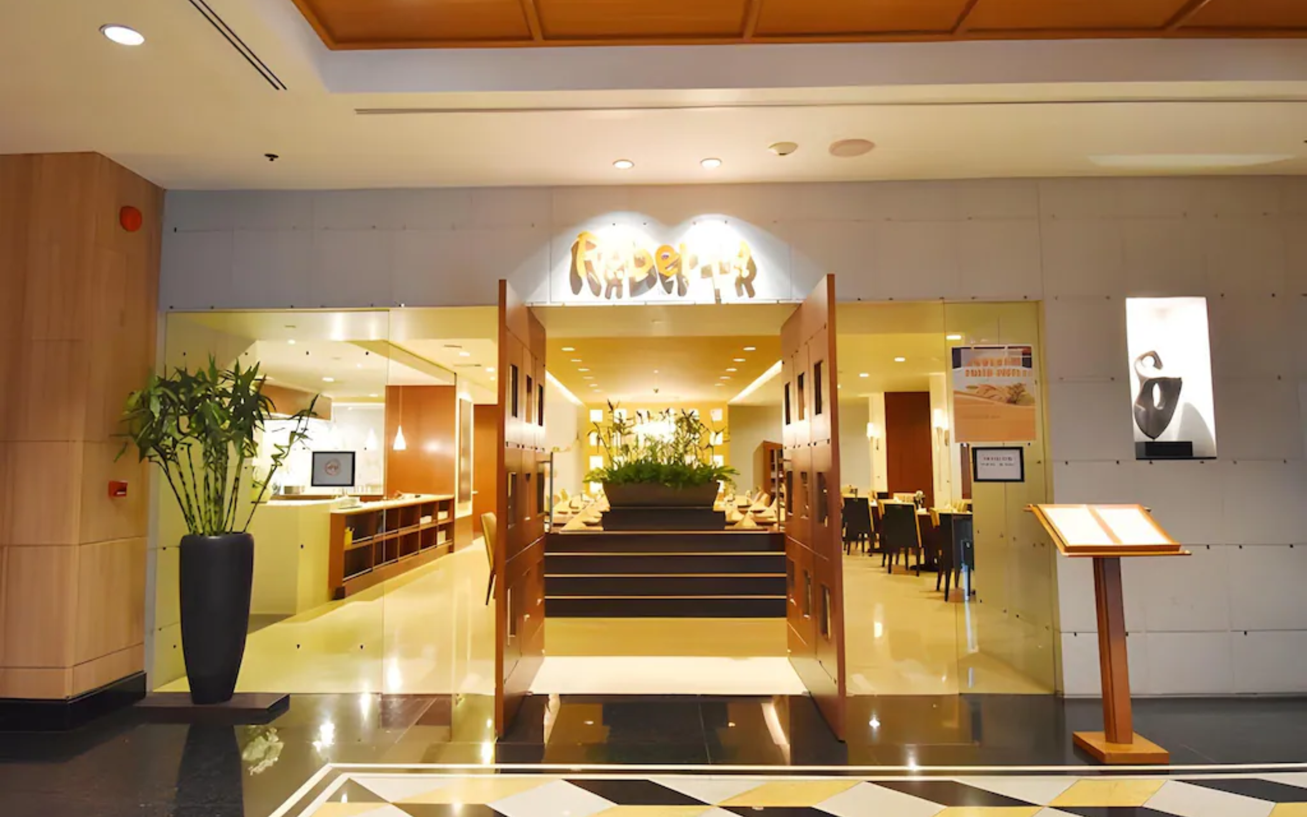 Century Park Hotel Bangkok